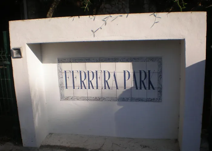 Waterfront Apartment \'Maria\'. Pool. Wifi