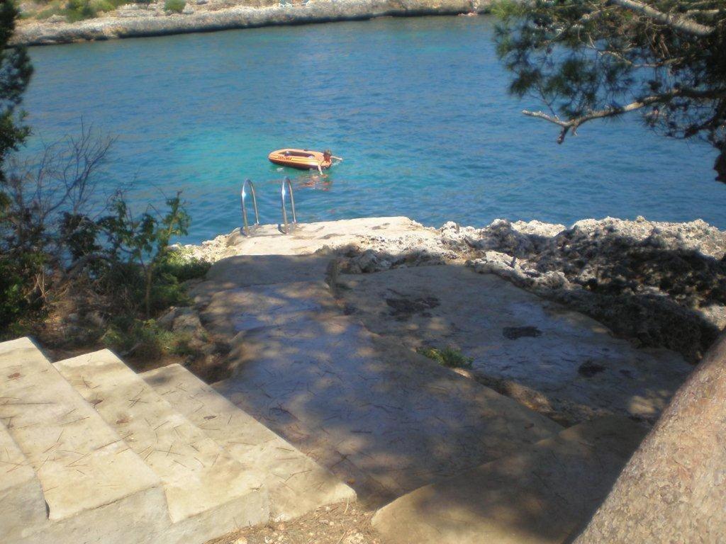 Waterfront 'maria'. Pool. Wifi Appartamento *